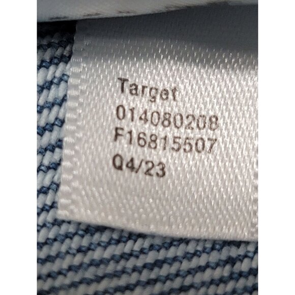 Universal Thread Women's 4X Medium Wash Denim Jacket with Zipper Closure -NEW - Picture 11 of 11